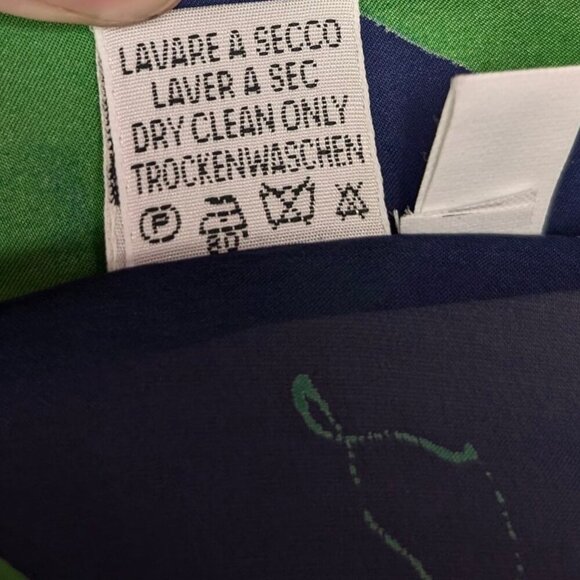 Mario Pucci Cecconi 100% Silk Floral Top - Picture 9 of 10